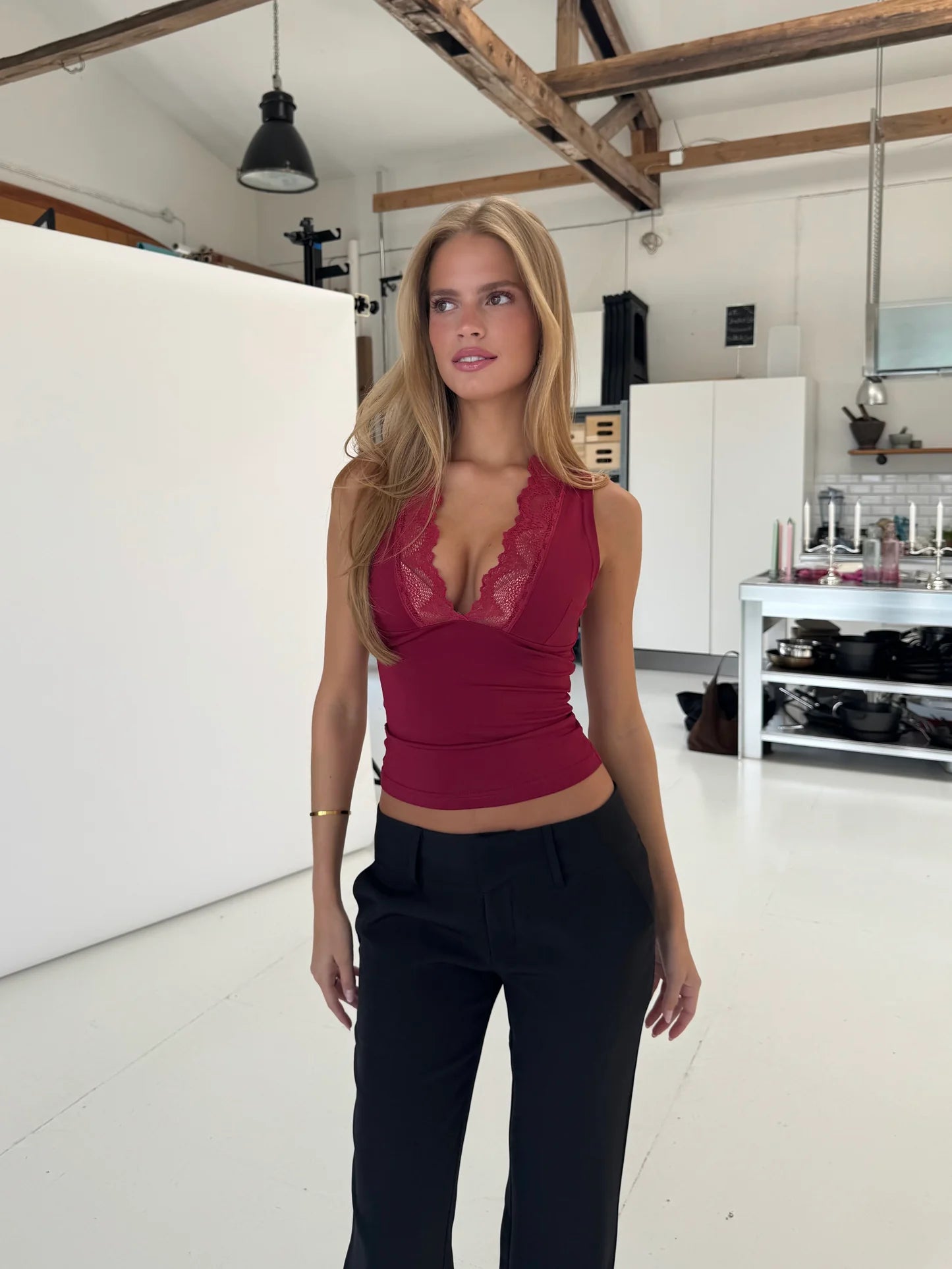 Lucia basic lace top - black