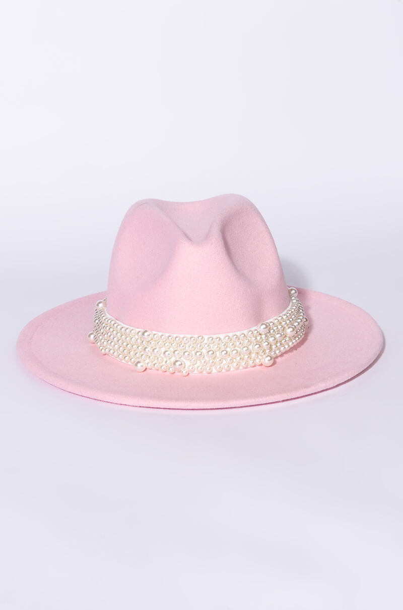 BABY PINK OVER RED UNDER PEARL BAND BRIM HAT
