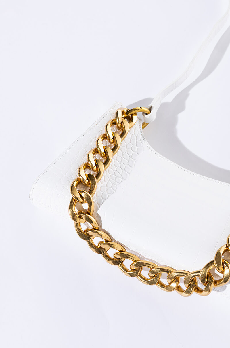 BAGUETTE CROC CHAIN PURSE WHITE