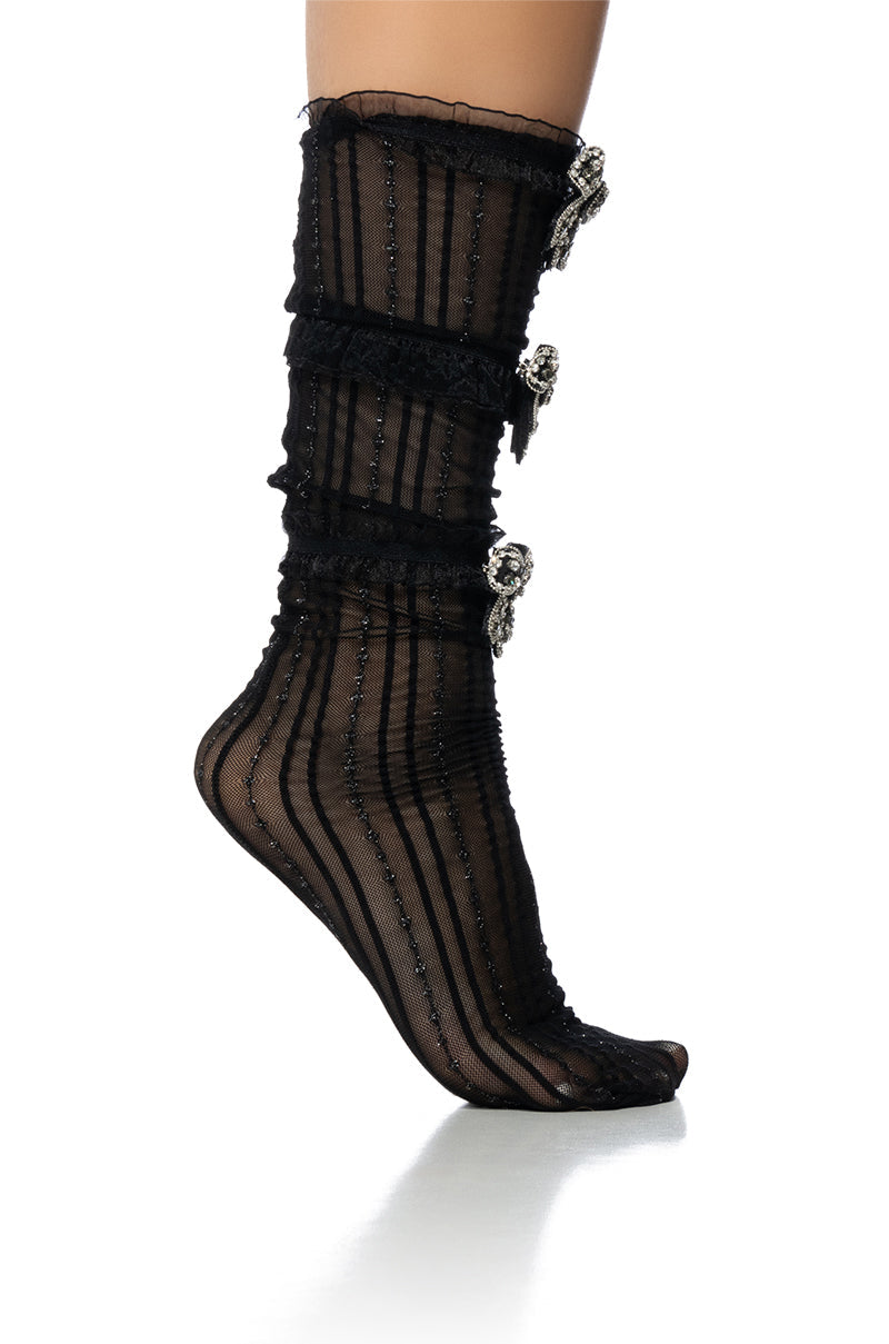 BOW EMBELLISHED KNEE HIGH SOCKS